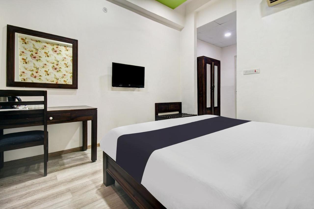 Townhouse Oak 46940 Hotel Vrindavan Sultanpur  Ngoại thất bức ảnh