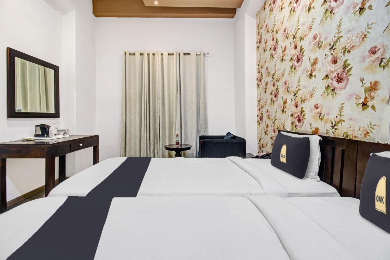 Townhouse Oak 46940 Hotel Vrindavan Sultanpur  Ngoại thất bức ảnh
