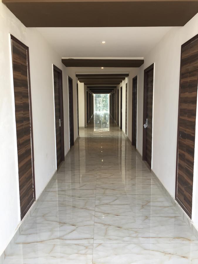 Townhouse Oak 46940 Hotel Vrindavan Sultanpur  Ngoại thất bức ảnh